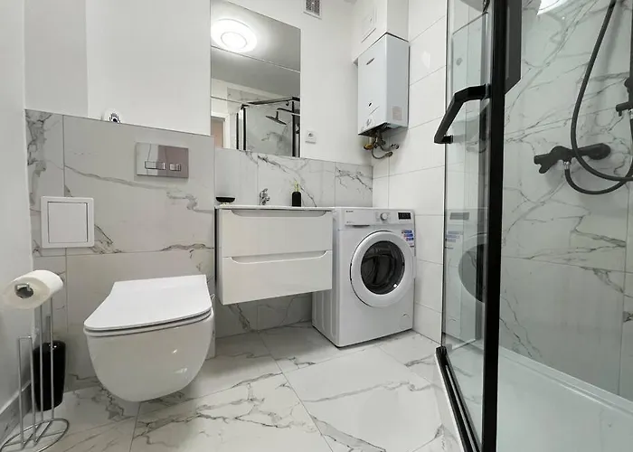 Lägenhet Kalwaryjska Spot In A Good Location Kraków