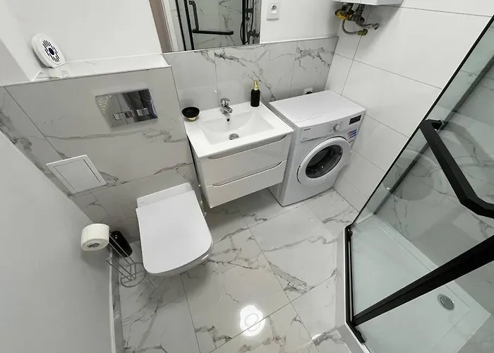 Lägenhet Kalwaryjska Spot In A Good Location Kraków